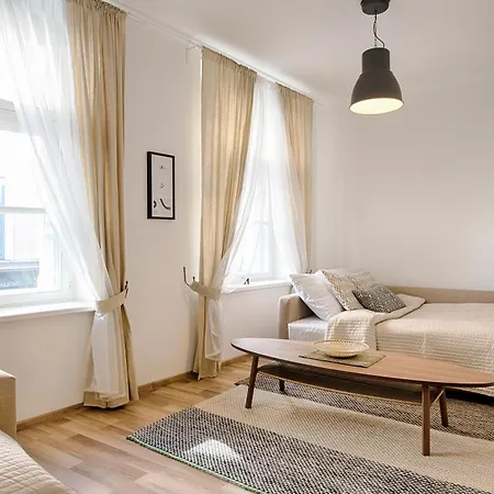 Warm And Cozy Old Town Apartment *